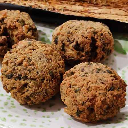 Polpette di tofu e olive verdi al forno