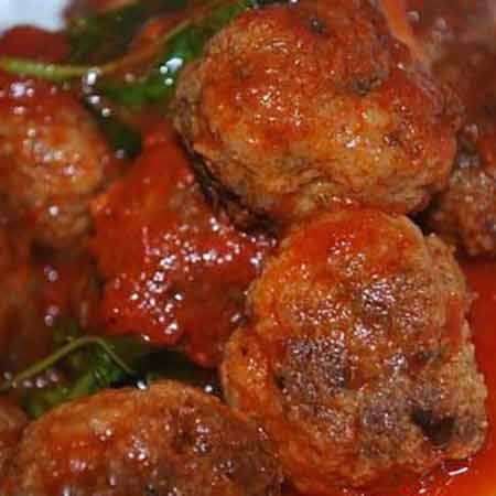 Polpette filanti al sugo