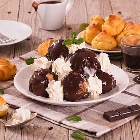 Profiteroles