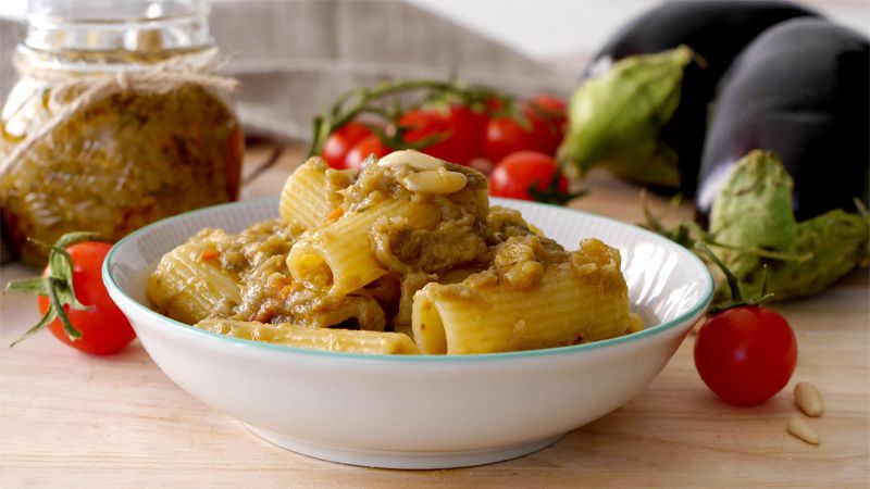 Rigatoni al tonno in crema di melanzane