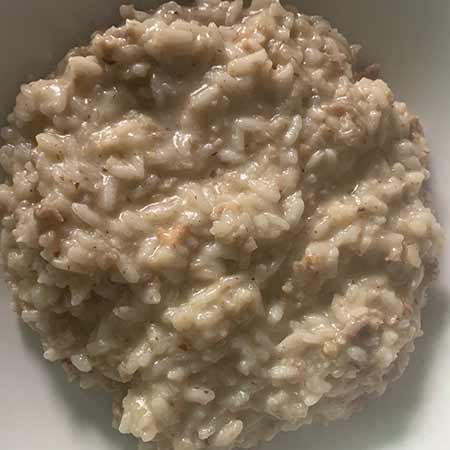 Risotto con salsiccia e nocciole