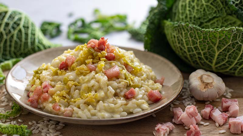 Risotto con verza e guanciale