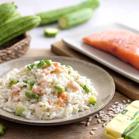 Risotto con zucchine e salmone