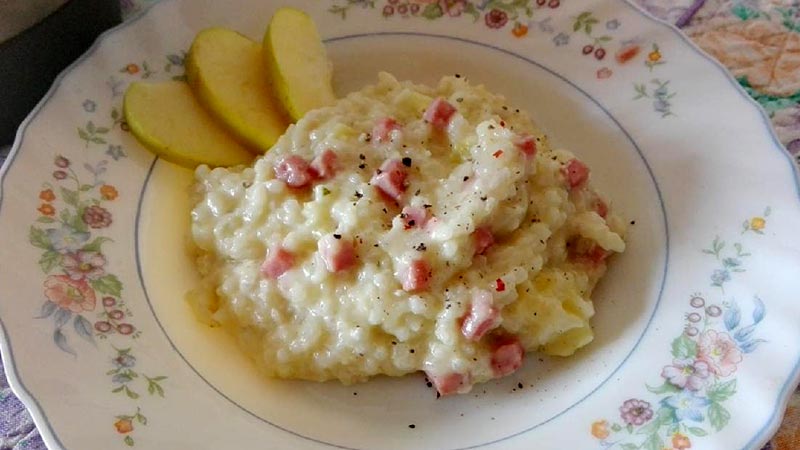 Risotto mele e prosciutto