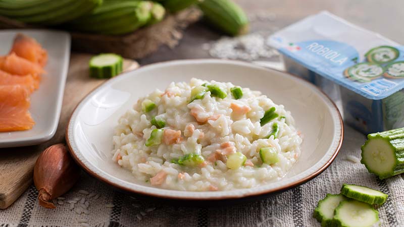 Risotto zucchine, salmone e robiola