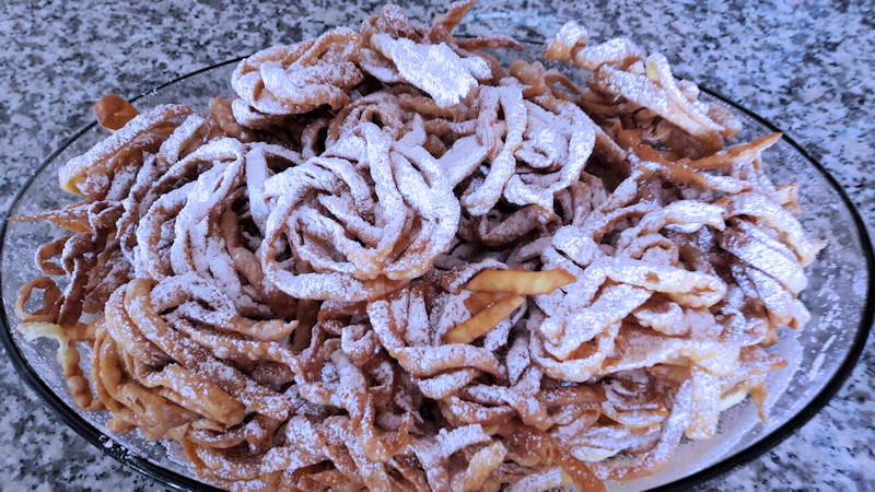 Rosette di tagliatelle dolci