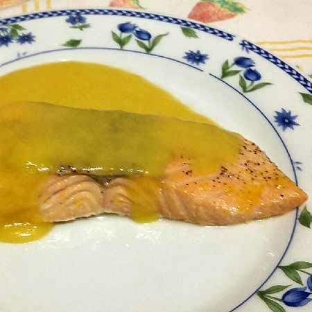 Salmone con salsa all'arancia