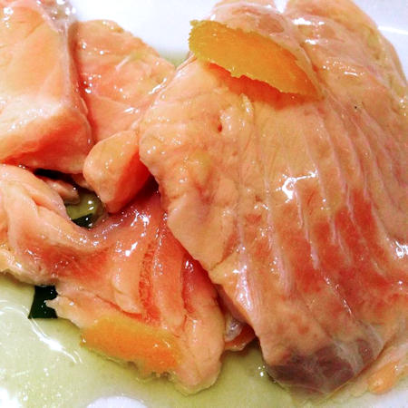 Salmone in salsa all'arancia