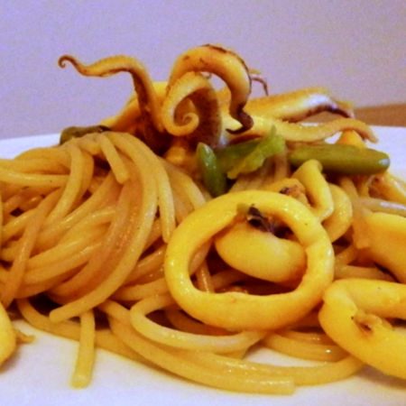 Salsa di fave e calamari