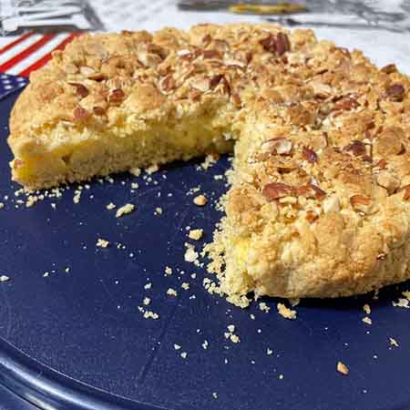 Sbriciolata alle mandorle con crema al limone