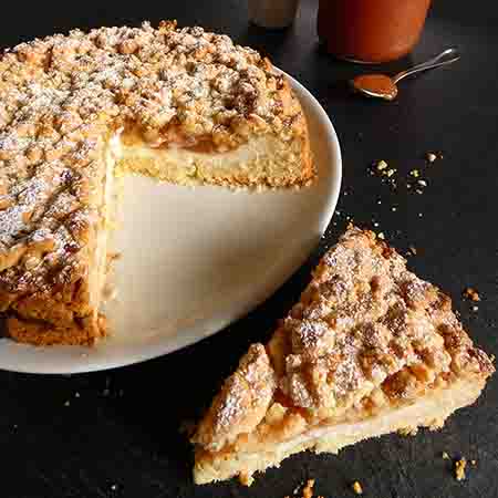 Sbriciolata ricotta e marmellata