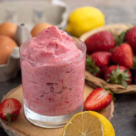 Sorbetto alla fragola con albumi