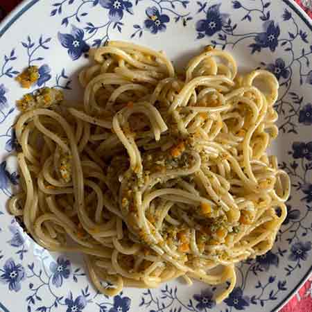 Spaghetti con broccoli e carote