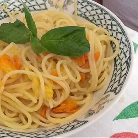 Spaghetti pomodorino giallo del piennolo
