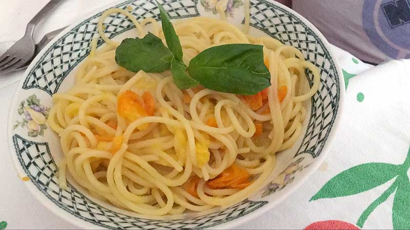 Spaghetti pomodorino giallo del piennolo