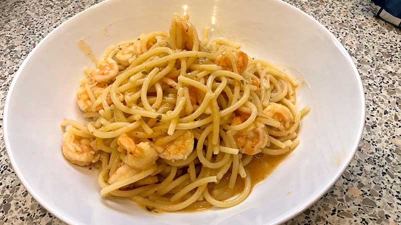 Spaghetti risottati gamberi e pomodorini