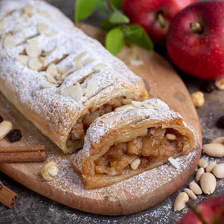 Strudel di mele con mandorle