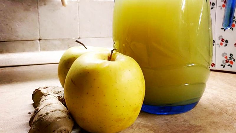 Succo di frutta mela, zenzero e lime