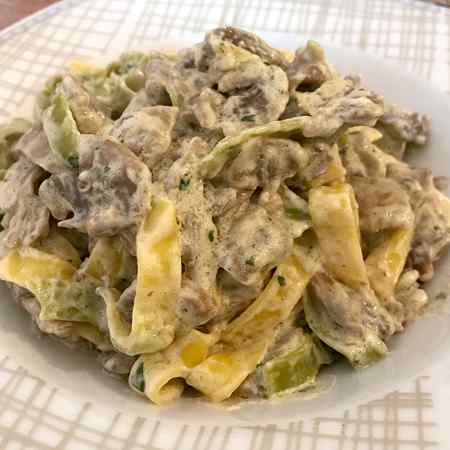 Tagliatelle panna e funghi