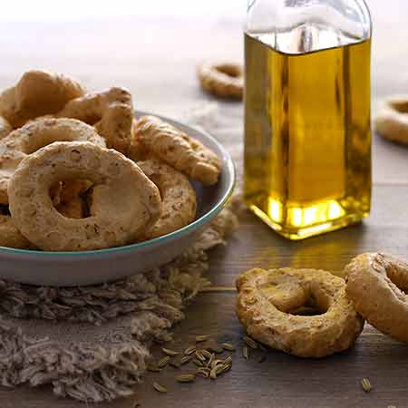 Taralli pugliesi con semi di finocchio