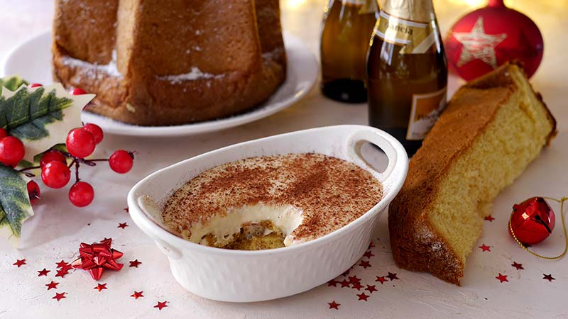 Tiramisù con pandoro e crema allo spumante