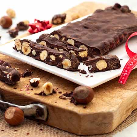 Torrone al cioccolato e nocciole