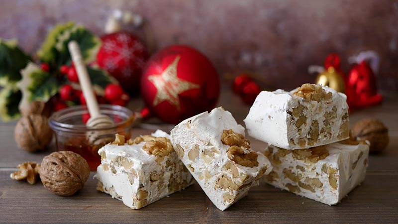 Torrone morbido alle noci