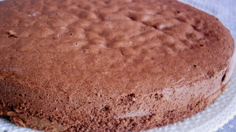 Torta albumi e cioccolato