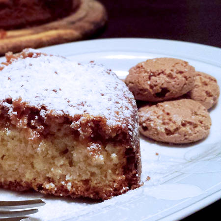 Torta agli amaretti