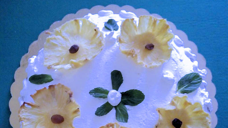 Torta ai fiori di ananas