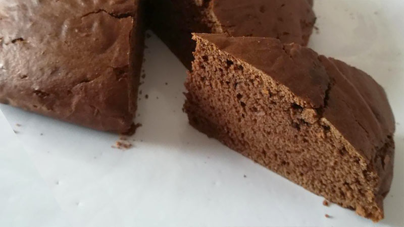 Torta al cacao, zenzero e cannella