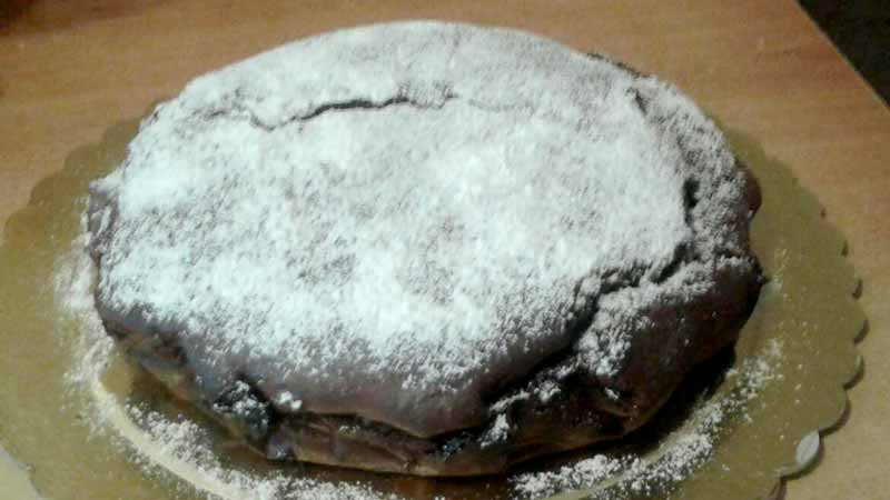 Torta al cioccolato con cuore di Nutella