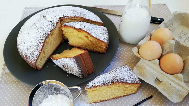 Torta al latte caldo