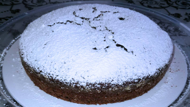 Torta all'acqua al cacao (senza uova)