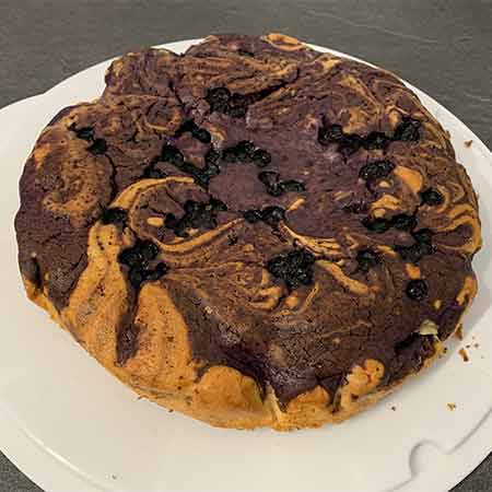 Torta all'acqua e mirtilli