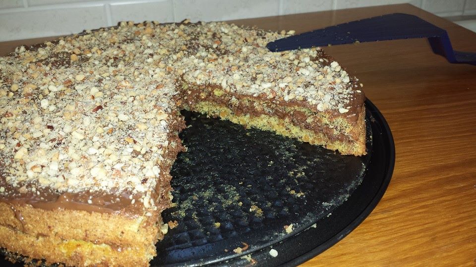 Torta alla Nutella senza burro, lievito e farina