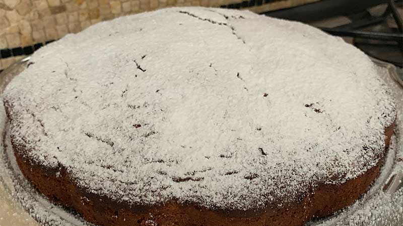 Torta allo yogurt e gocce di cioccolato