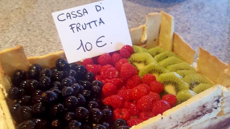 Torta cassetta di frutta