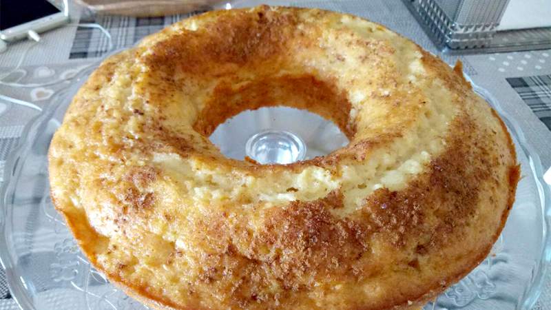 Ciambellone alle mele soffice e cremoso