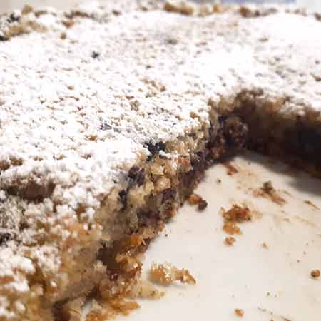 Torta con avena, banane e yogurt