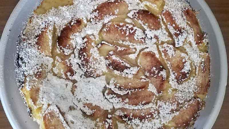 Torta crema e mele