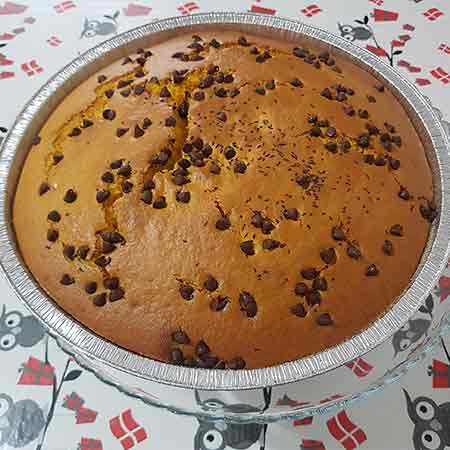 Torta di carote e gocce di cioccolato