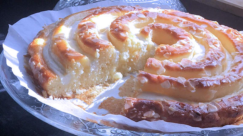 Torta girella con crema al formaggio