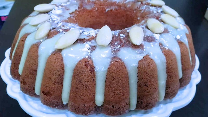 Torta mandorla e cioccolato bianco