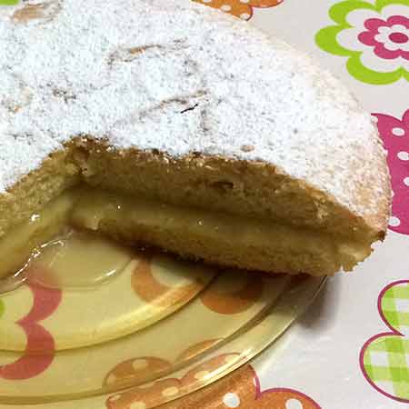 Torta morbida con crema al limone