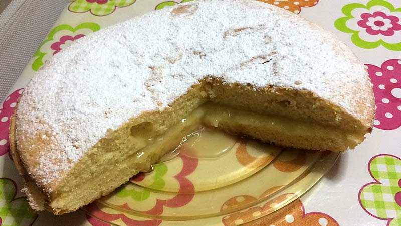 Torta morbida con crema al limone