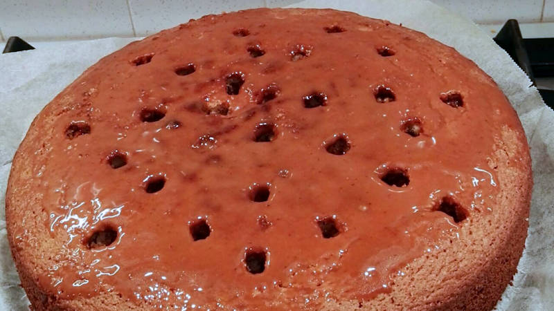 Torta di nocciole, mandorle e caramello