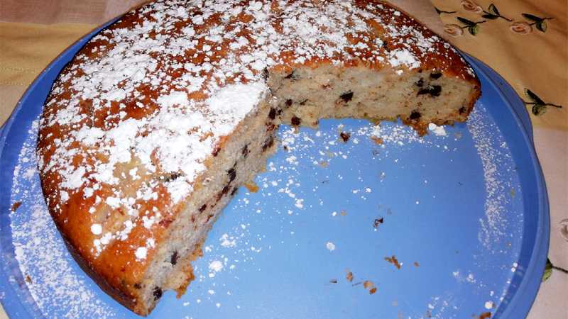 Torta pere e gocce di cioccolato senza uova