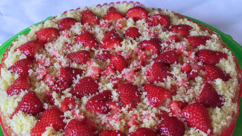 Torta sabbiosa alle fragole