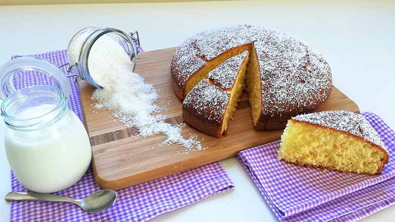 Torta allo yogurt e cocco